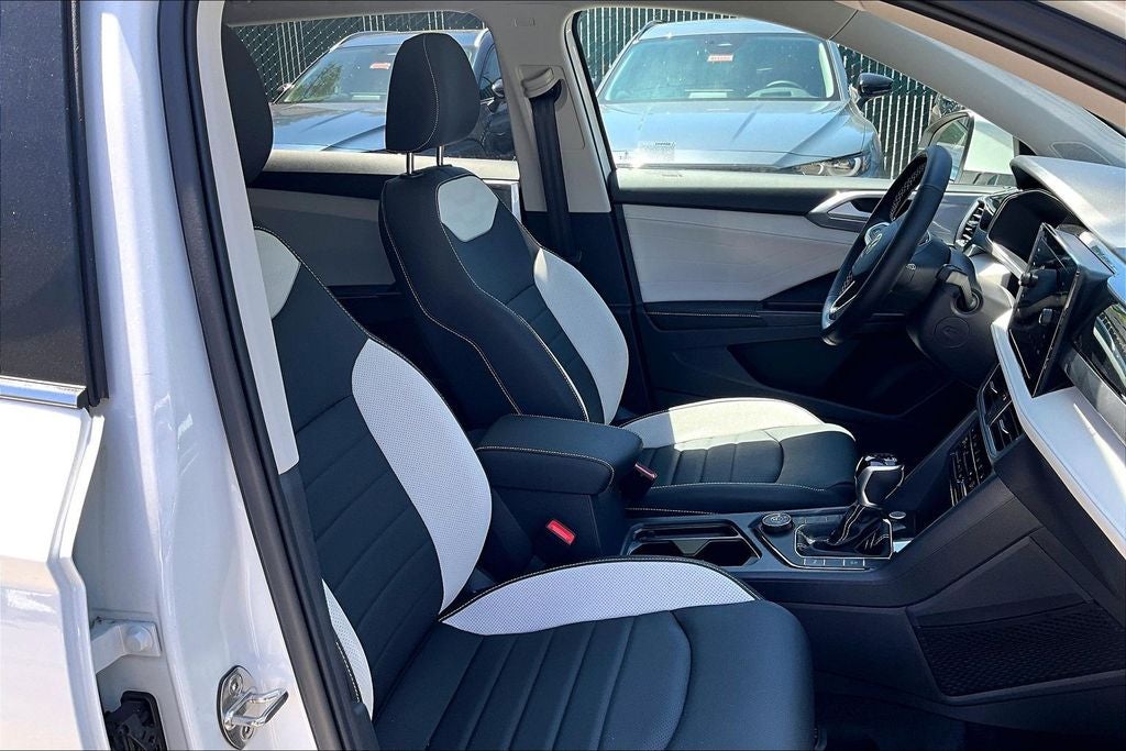 2026 Volkswagen Taos 1.5T SEL