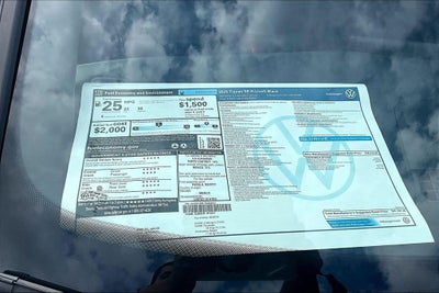 2026 Volkswagen Tiguan 2.0T SE R-Line Black