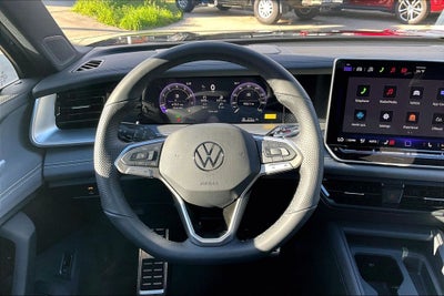 2026 Volkswagen Tiguan 2.0T SE R-Line Black