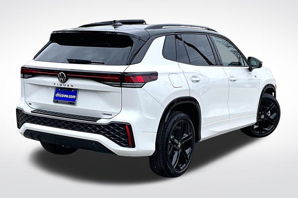 2026 Volkswagen Tiguan 2.0T SE R-Line Black