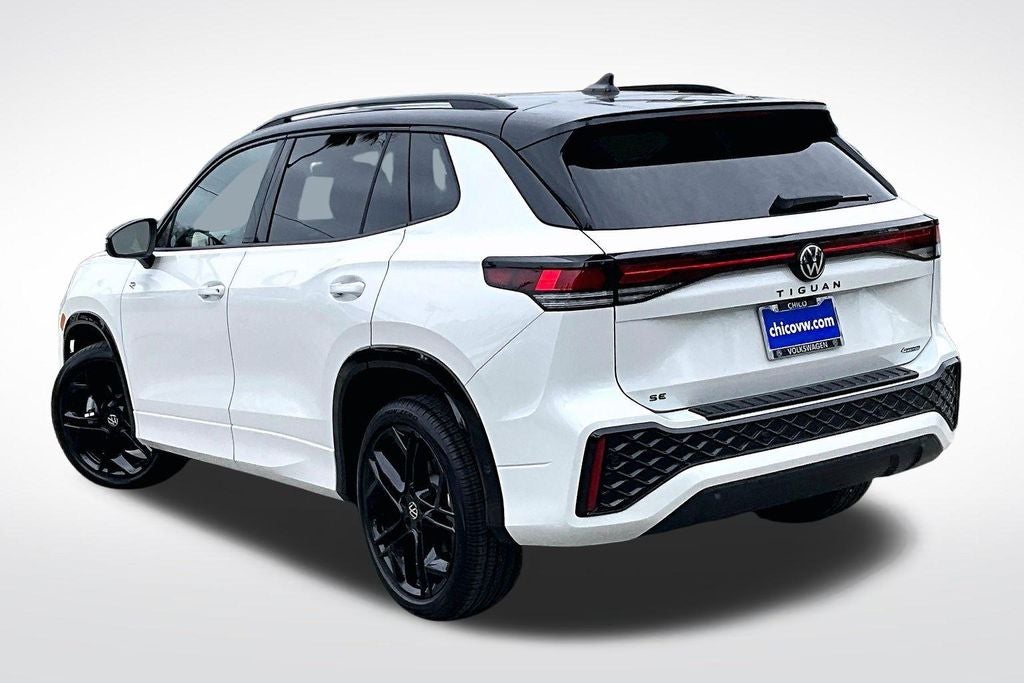 2026 Volkswagen Tiguan 2.0T SE R-Line Black