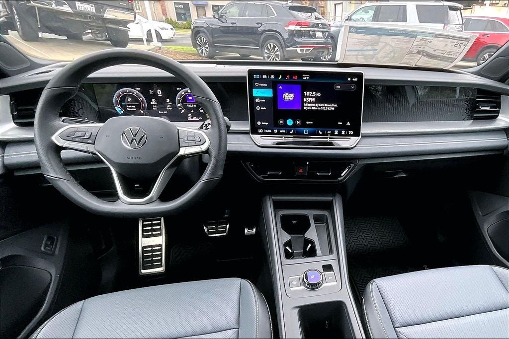 2026 Volkswagen Tiguan 2.0T SE R-Line Black