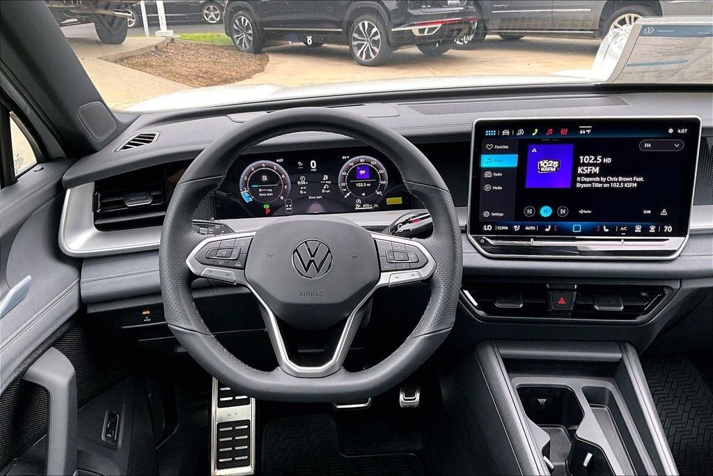 2026 Volkswagen Tiguan 2.0T SE R-Line Black