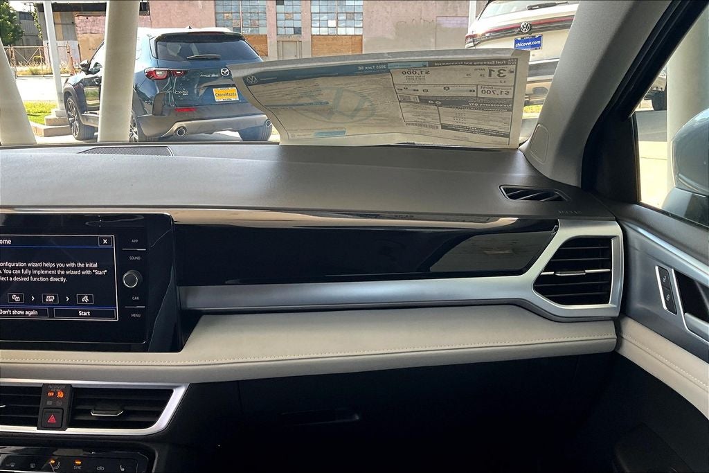 2025 Volkswagen Taos 1.5T SE