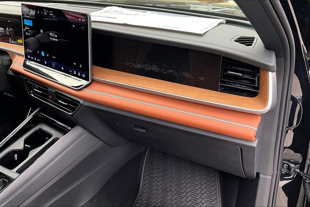 2026 Volkswagen Tiguan 2.0T SEL R-Line