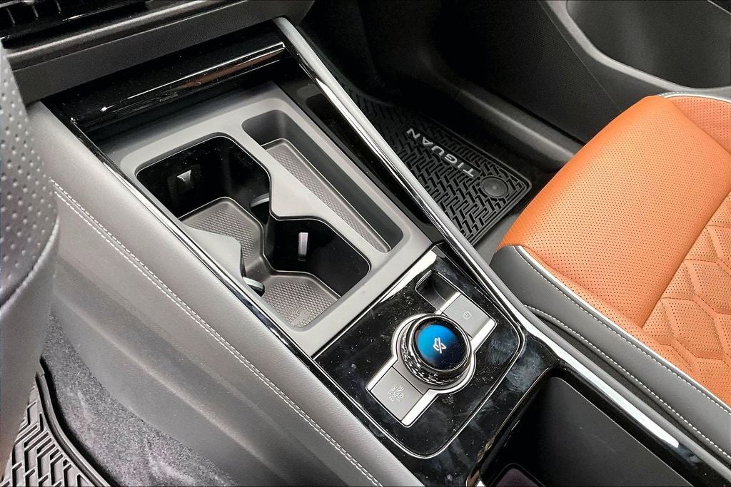 2026 Volkswagen Tiguan 2.0T SEL R-Line