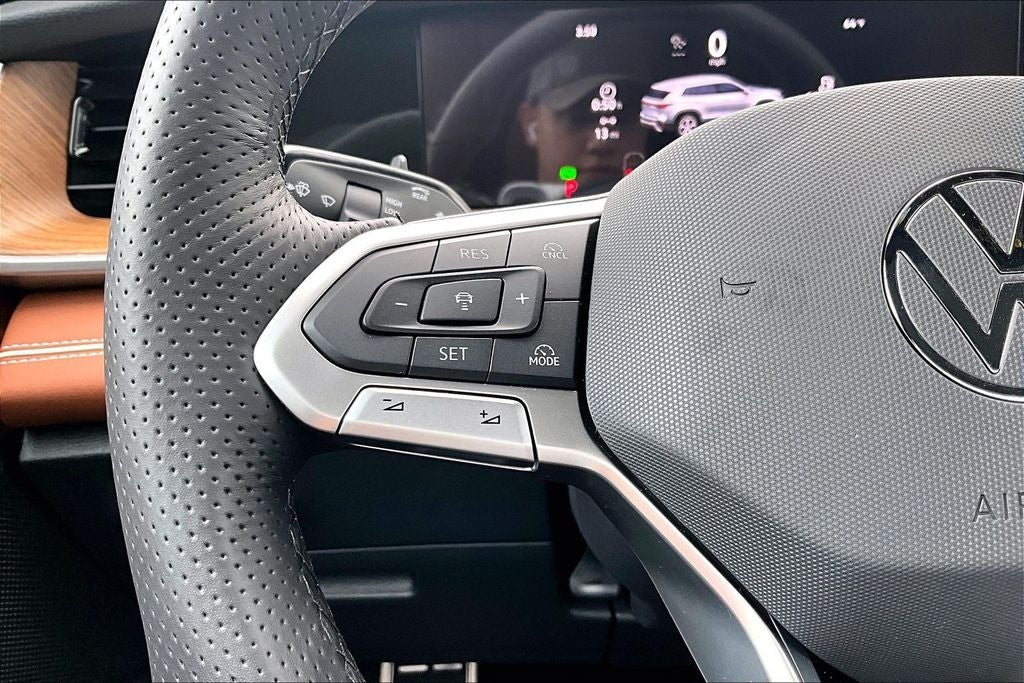 2026 Volkswagen Tiguan 2.0T SEL R-Line