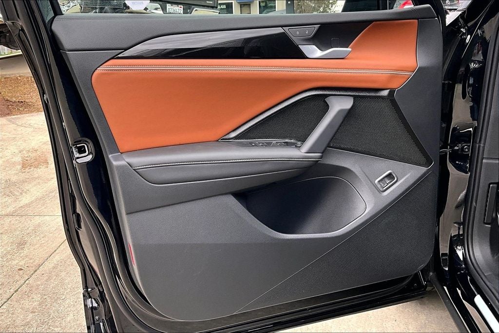 2026 Volkswagen Tiguan 2.0T SEL R-Line