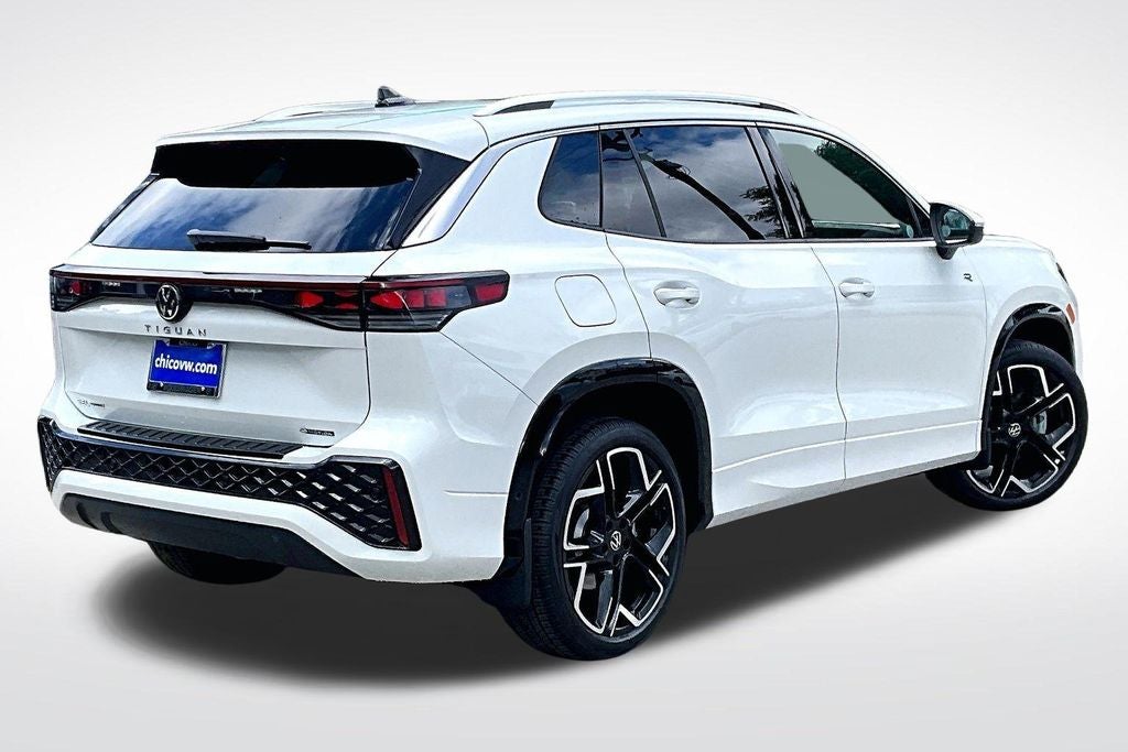 2026 Volkswagen Tiguan 2.0T SEL R-Line