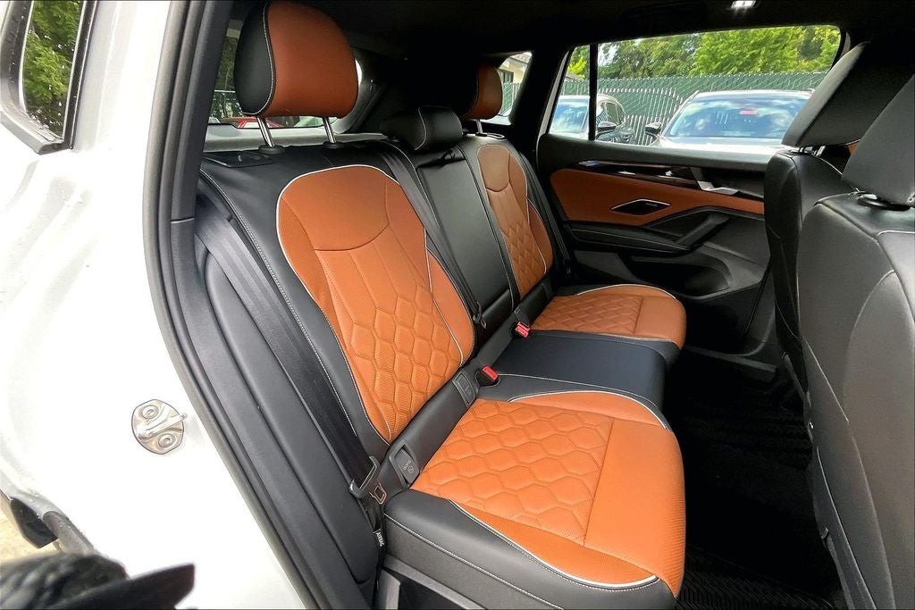 2026 Volkswagen Tiguan 2.0T SEL R-Line