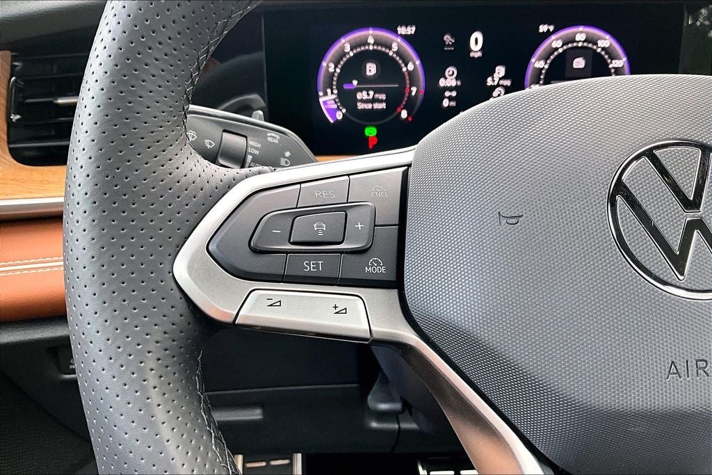 2026 Volkswagen Tiguan 2.0T SEL R-Line