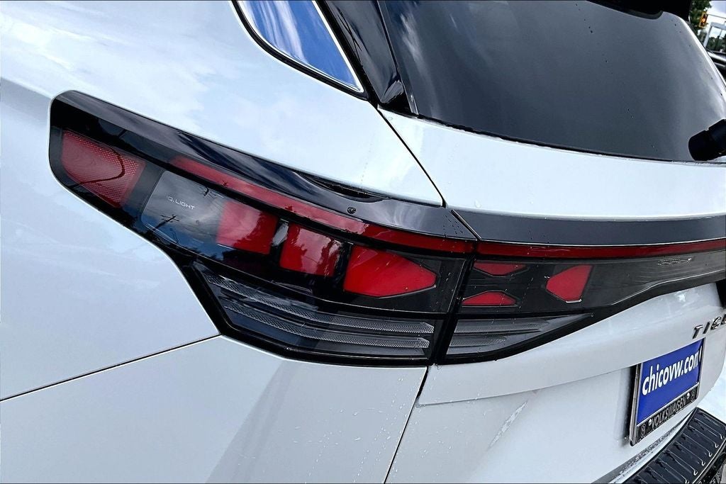 2026 Volkswagen Tiguan 2.0T SEL R-Line