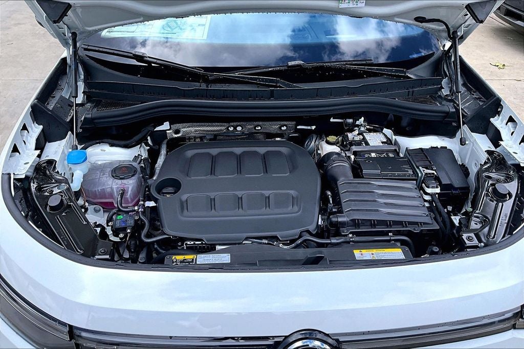 2026 Volkswagen Tiguan 2.0T SEL R-Line