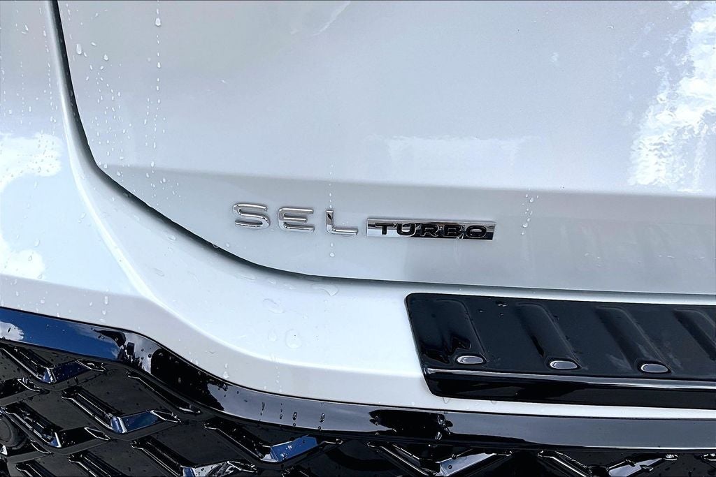 2026 Volkswagen Tiguan 2.0T SEL R-Line