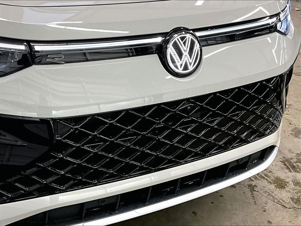 2026 Volkswagen Tiguan 2.0T SEL R-Line Turbo