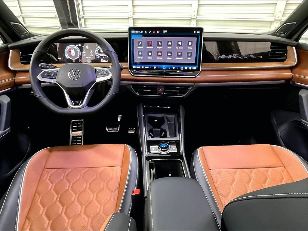 2026 Volkswagen Tiguan 2.0T SEL R-Line Turbo