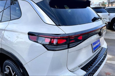 2026 Volkswagen Tiguan 2.0T SEL R-Line