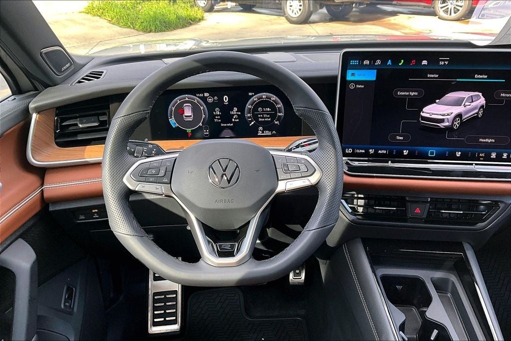 2026 Volkswagen Tiguan 2.0T SEL R-Line