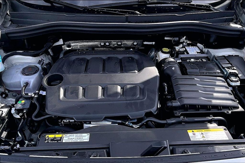 2026 Volkswagen Tiguan 2.0T SEL R-Line