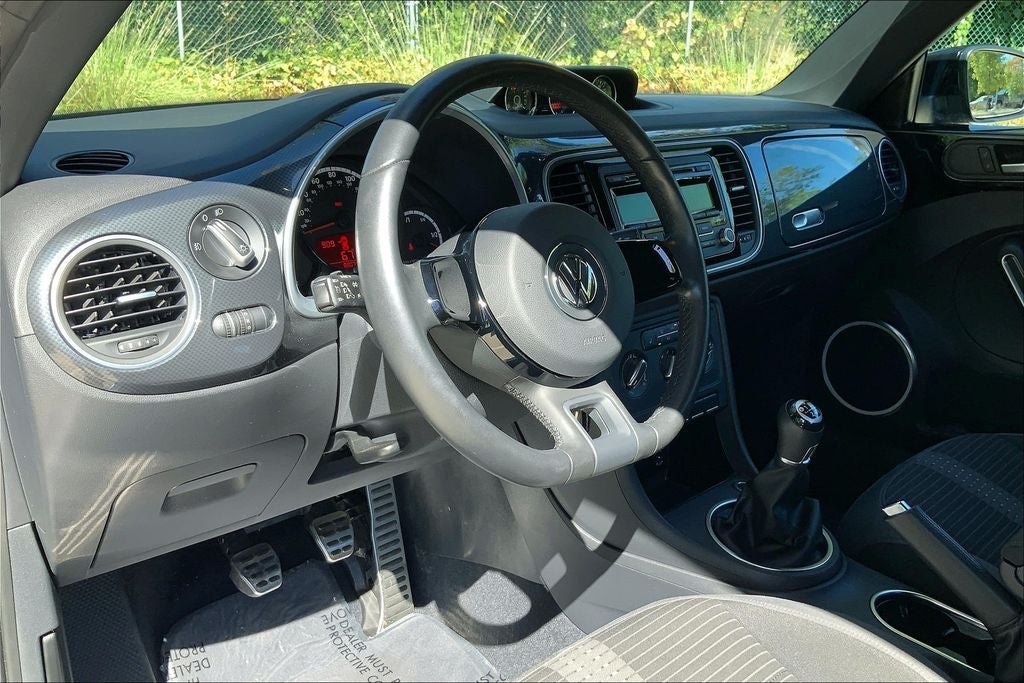 2013 Volkswagen Beetle 2.0 TSi
