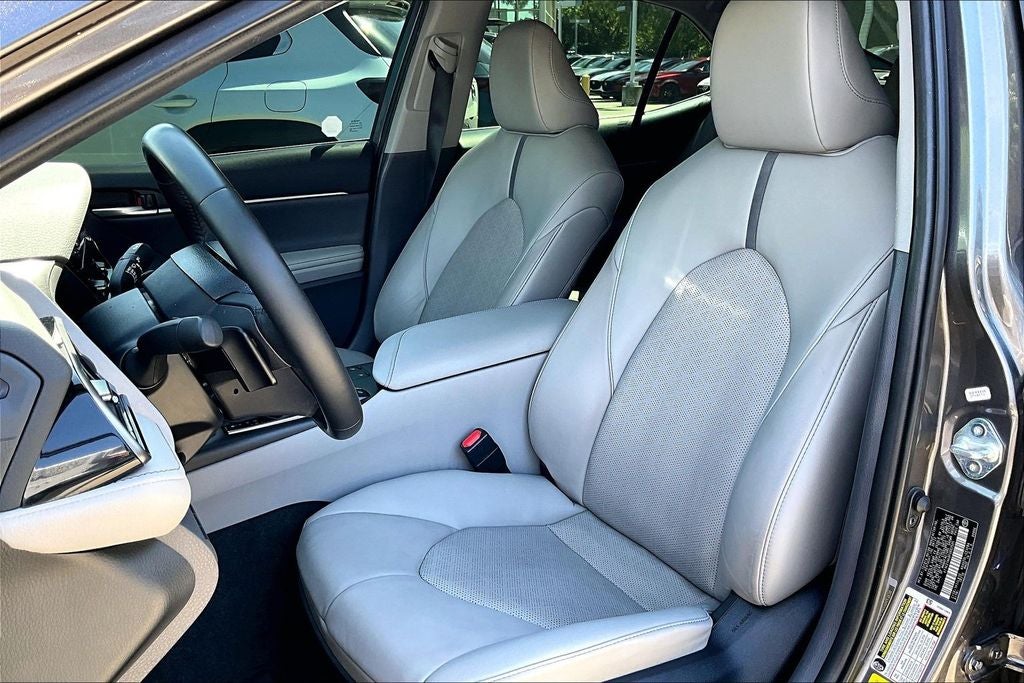 2023 Toyota Camry Hybrid XSE