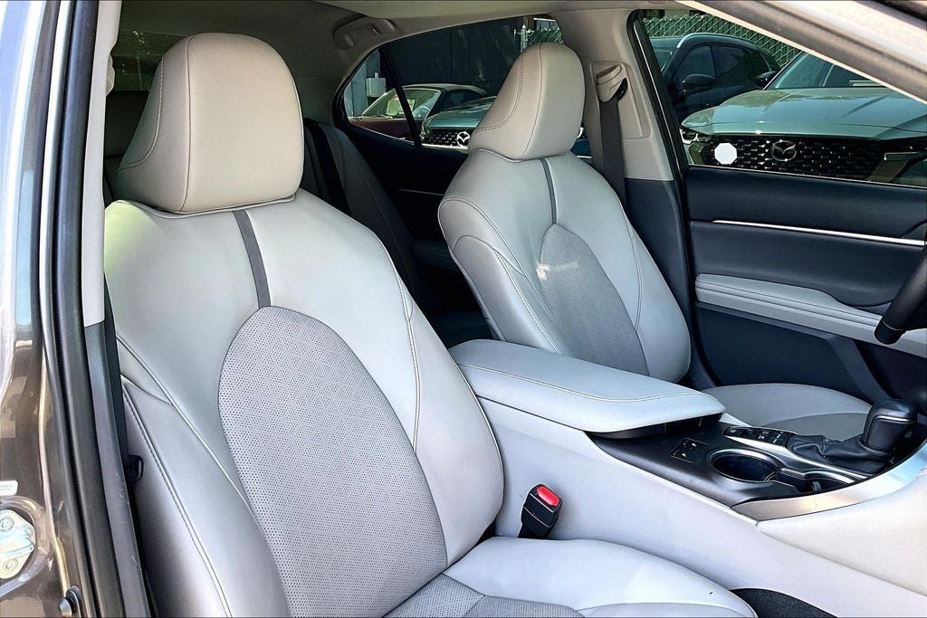 2023 Toyota Camry Hybrid XSE