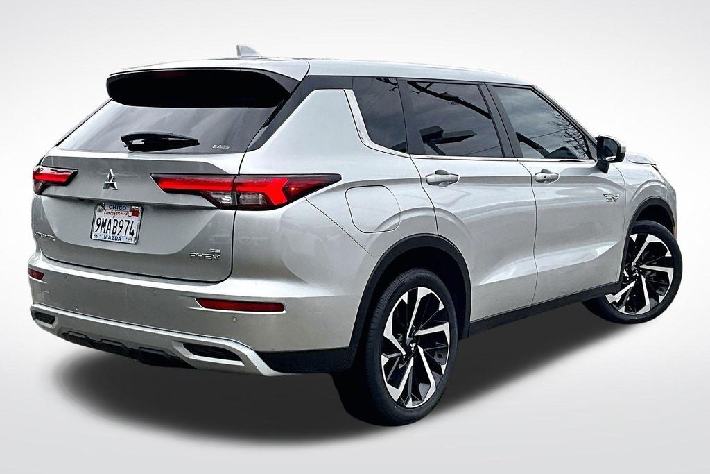 2024 Mitsubishi Outlander PHEV SE