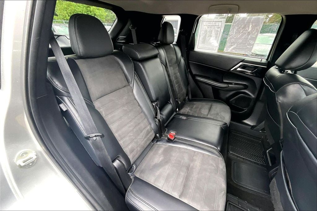 2024 Mitsubishi Outlander PHEV SE