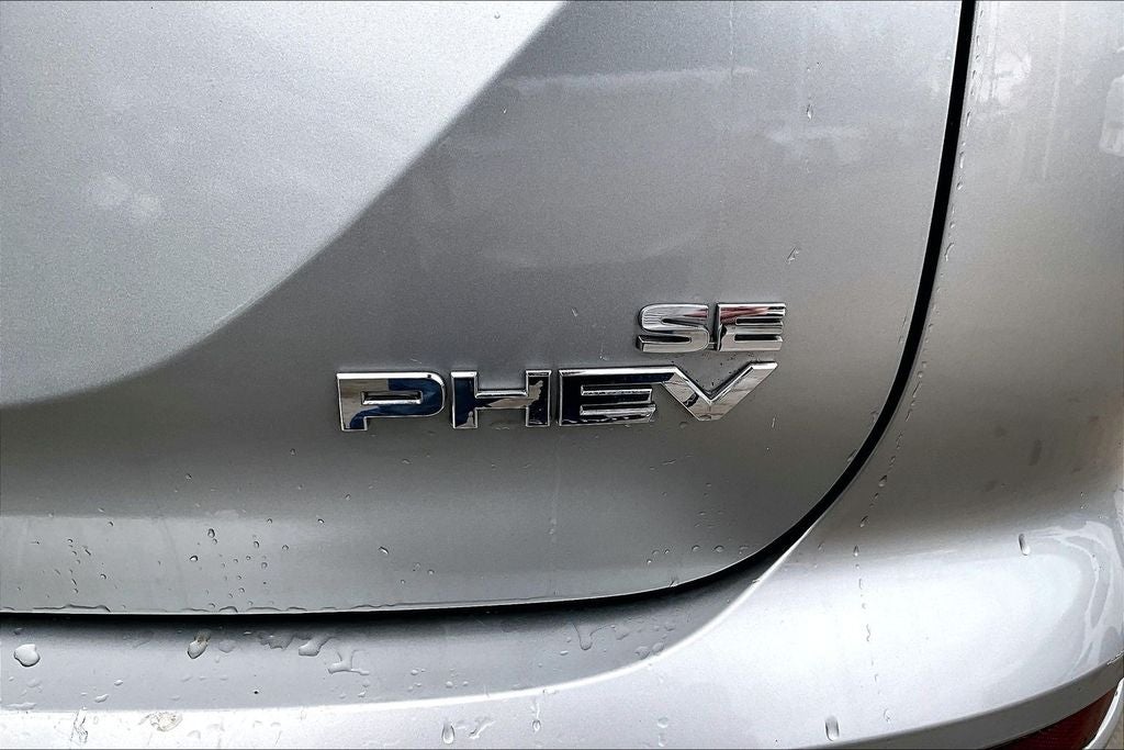 2024 Mitsubishi Outlander PHEV SE