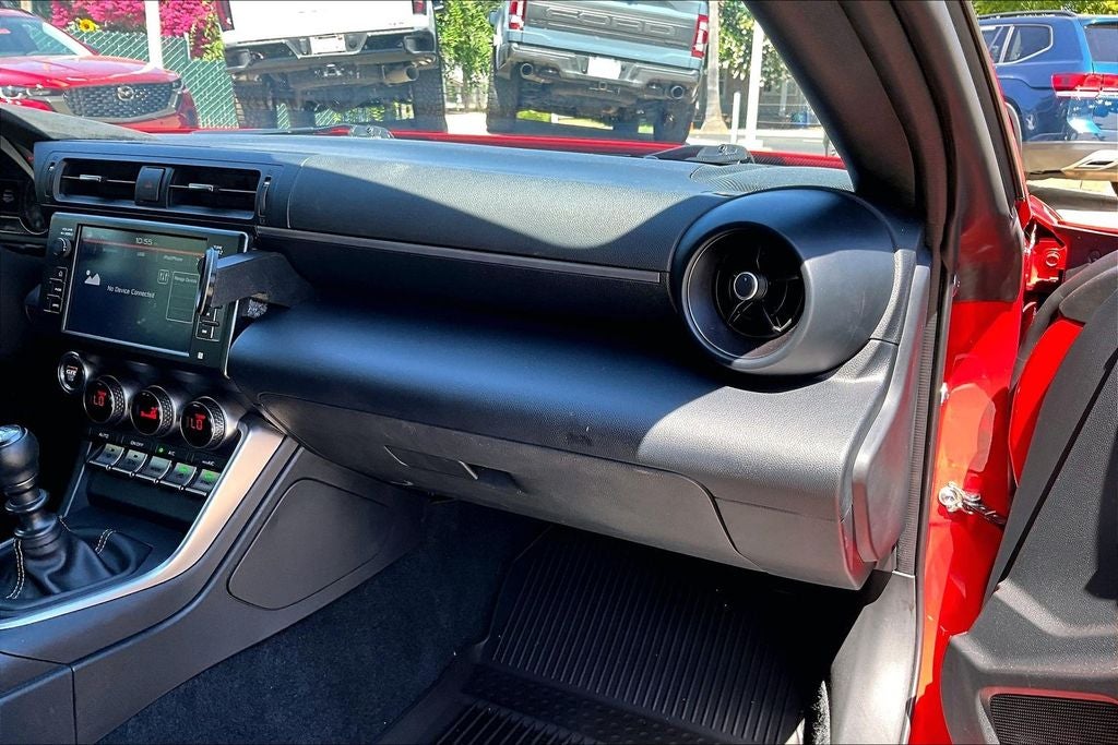 2025 Toyota GR86 Premium