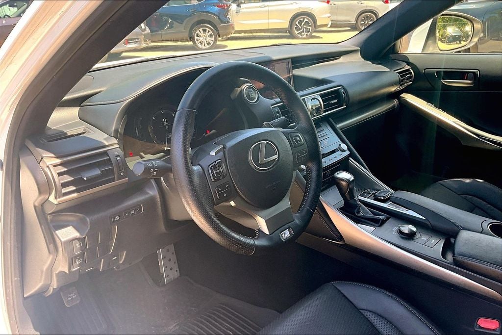 2017 Lexus IS 350
