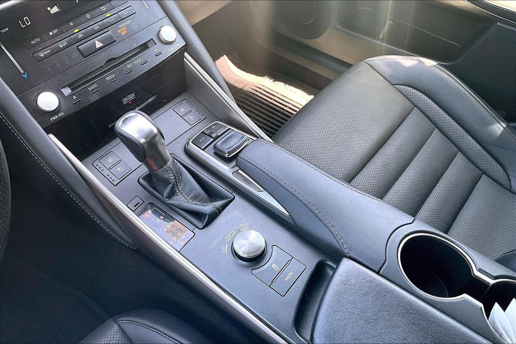 2017 Lexus IS 350