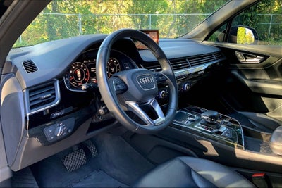 2019 Audi Q7 55 Premium Plus quattro