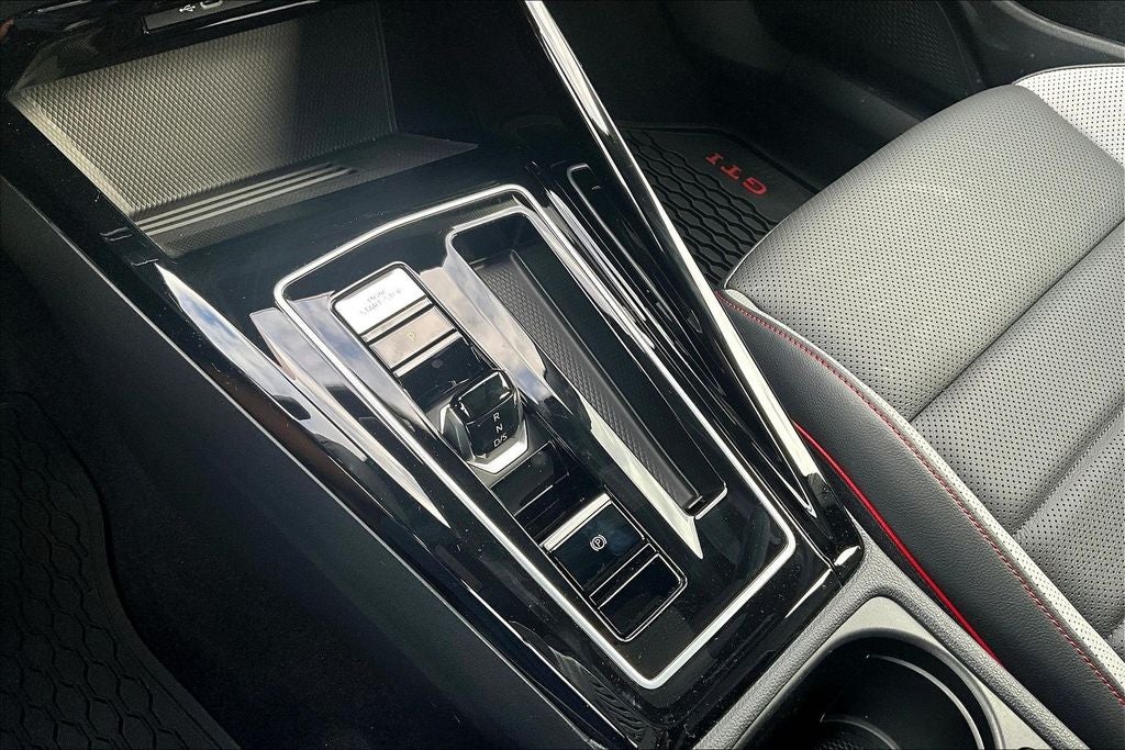 2026 Volkswagen Golf GTI 2.0T SE