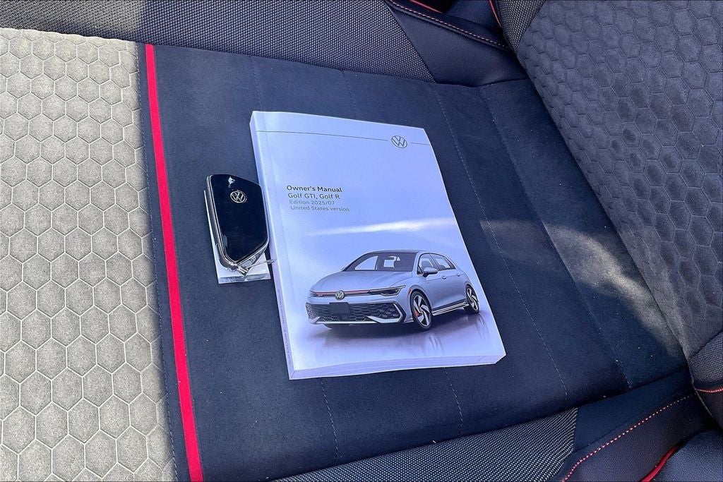 2026 Volkswagen Golf GTI 2.0T SE