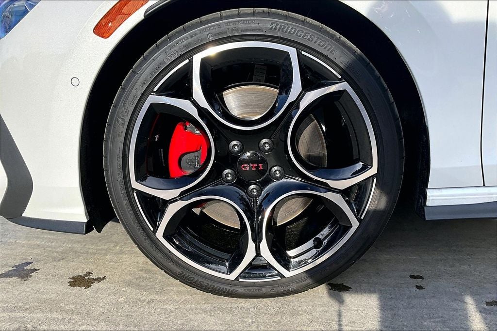 2026 Volkswagen Golf GTI AUTOBAHN