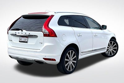 2016 Volvo XC60 T5 Drive-E Premier