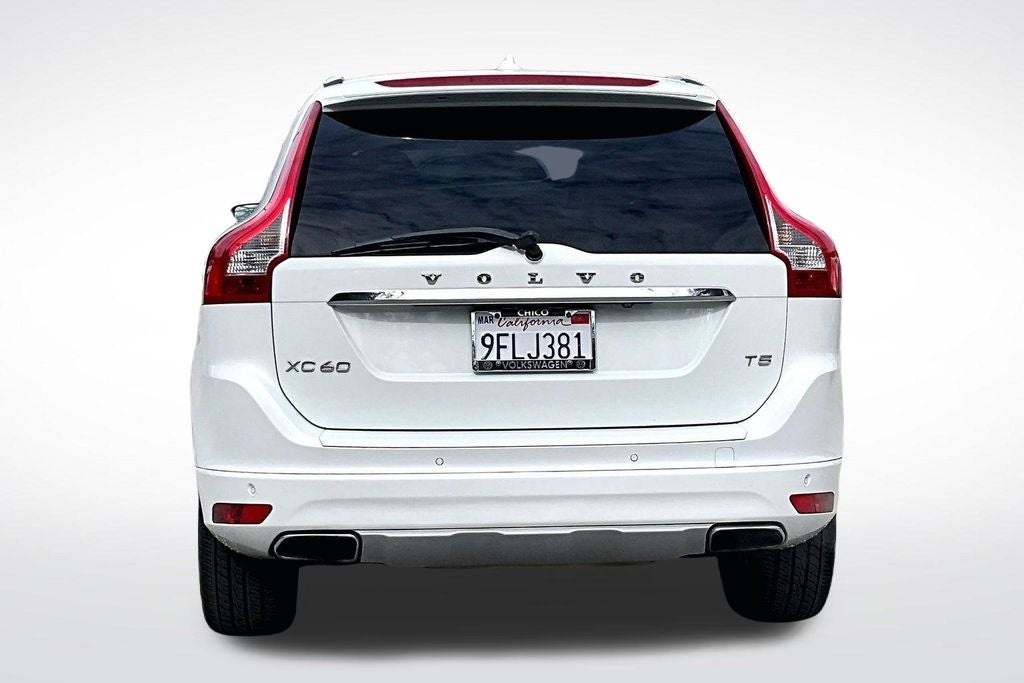 2016 Volvo XC60 T5 Drive-E Premier