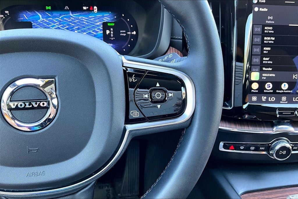 2023 Volvo XC60 Recharge Plug-In Hybrid Ultimate