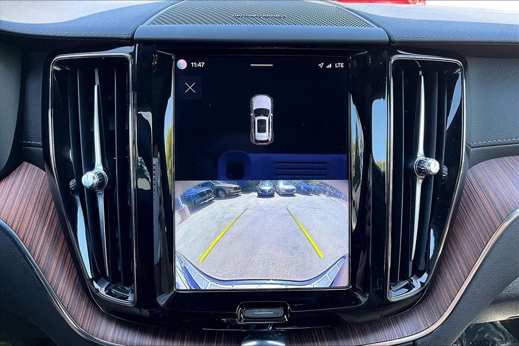 2023 Volvo XC60 Recharge Plug-In Hybrid Ultimate