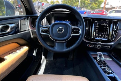 2023 Volvo XC60 Recharge Plug-In Hybrid Ultimate